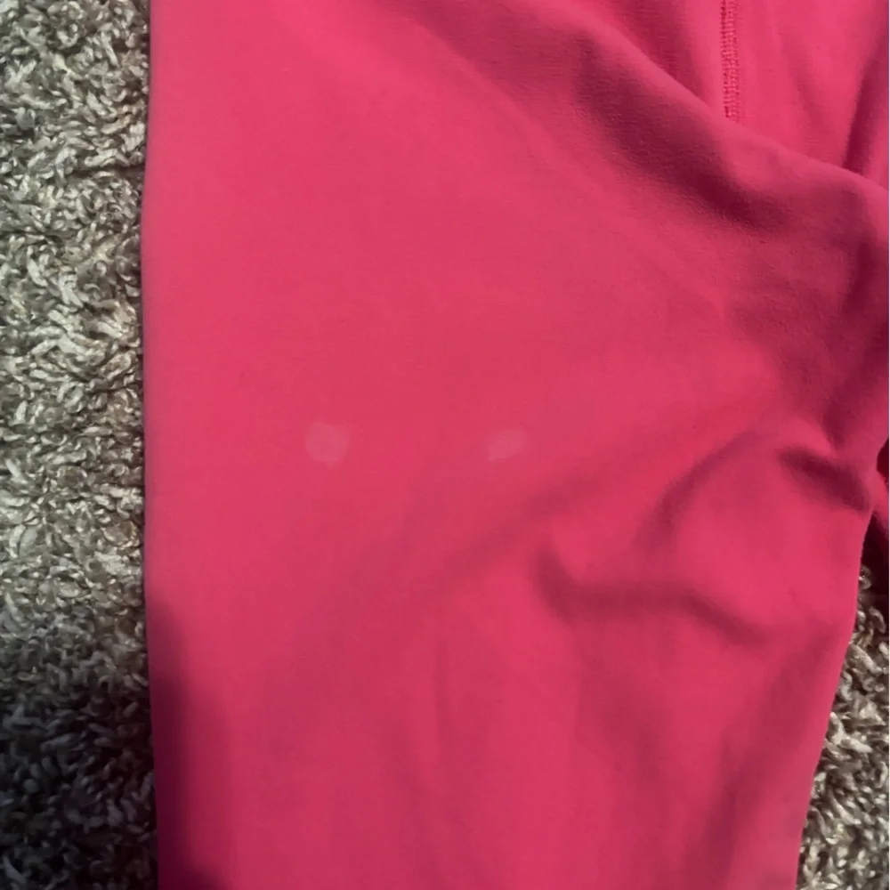 Lululemon Athletica Vibrant Pink Leggings